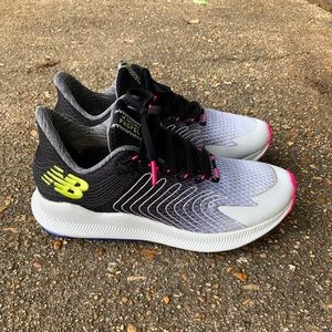 New balance fuelcell propel women's size 8